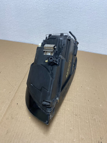 2004 to 2007 Volvo S40 Right Passenger Side Headlight Oem AB8141 DW8