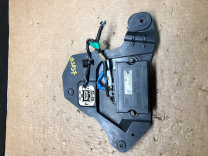 2005 - 2011 Cadillac STS Front Right Passenger Door Control Module Bracket G36570