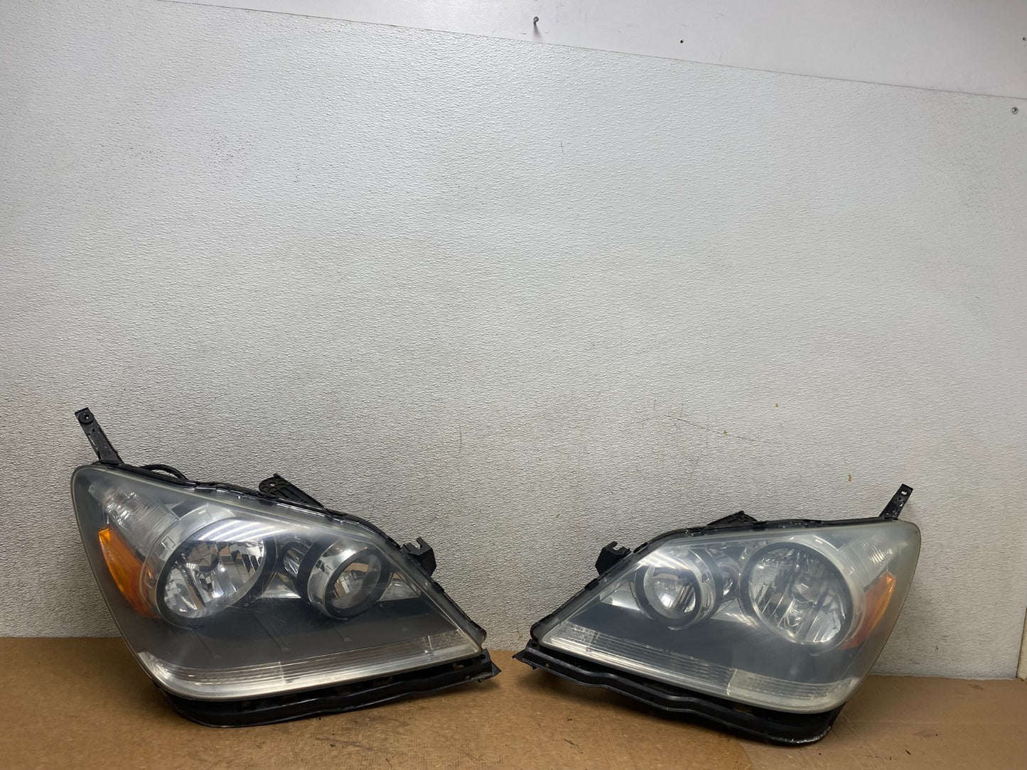2005 2006 2007 Honda Odyssey Left+Right Set Halogen Headlights S6966 DW0