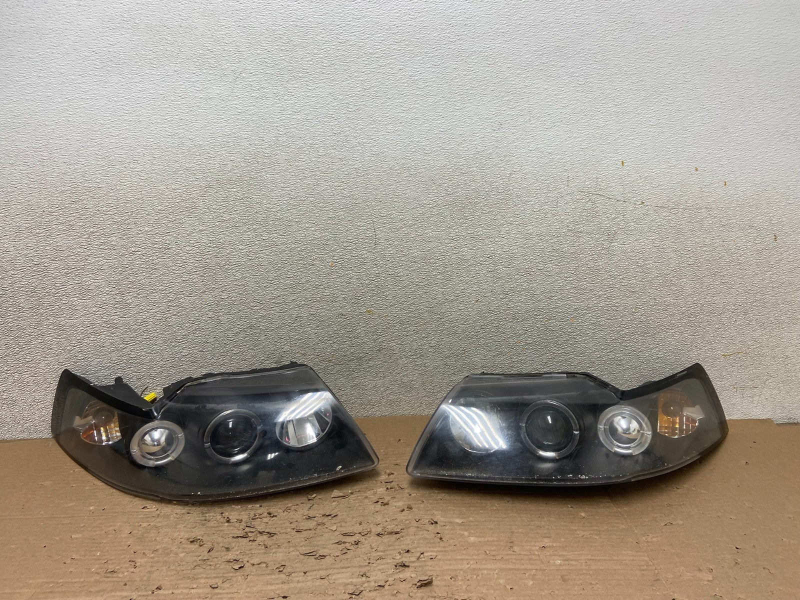 1999 to 2004 Ford Mustang Left+Right Set Side Black LED Headlights AB1719 DW0