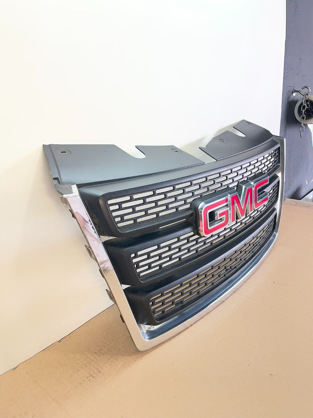 2010 to 2015 Gmc Terrain Front Upper Grill Grille AH0026 DG2