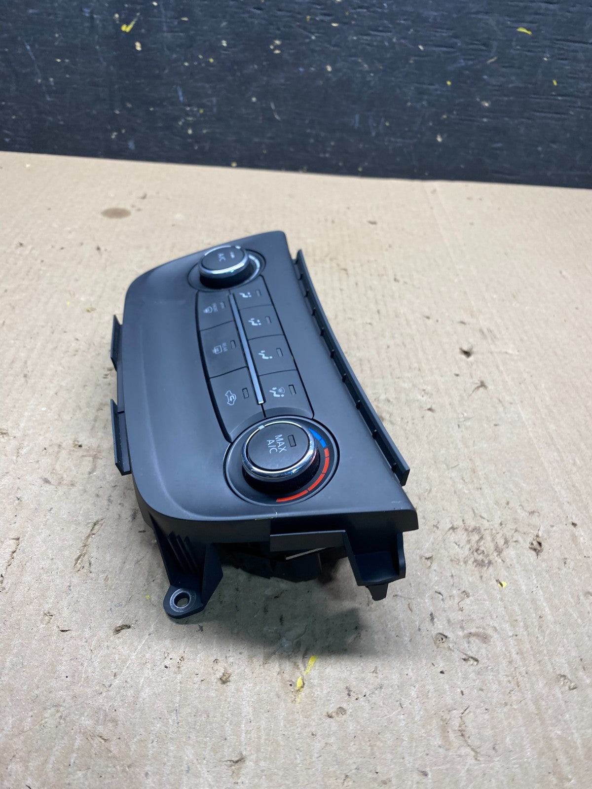 2015-2019 Nissan Sentra Climate Control Unit Heater Ac Temperature Hvac Q7053 DG4