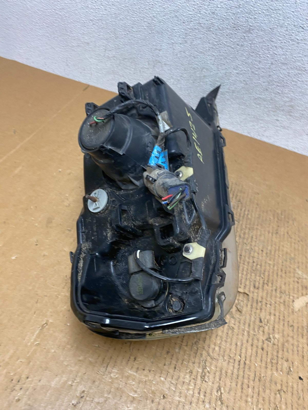 2000 to 2005 Mercury Sable Left Driver LH Side Halogen Headlight AE1425 DW8