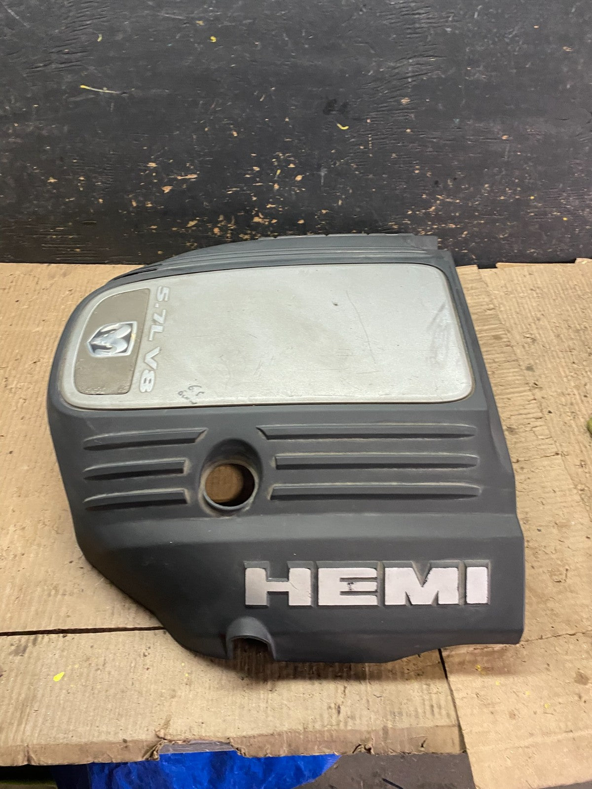 2005 to 2010 Dodge Charger Ram 5.7L Hemi Engine Cover Plastic Shield W6029 DG2