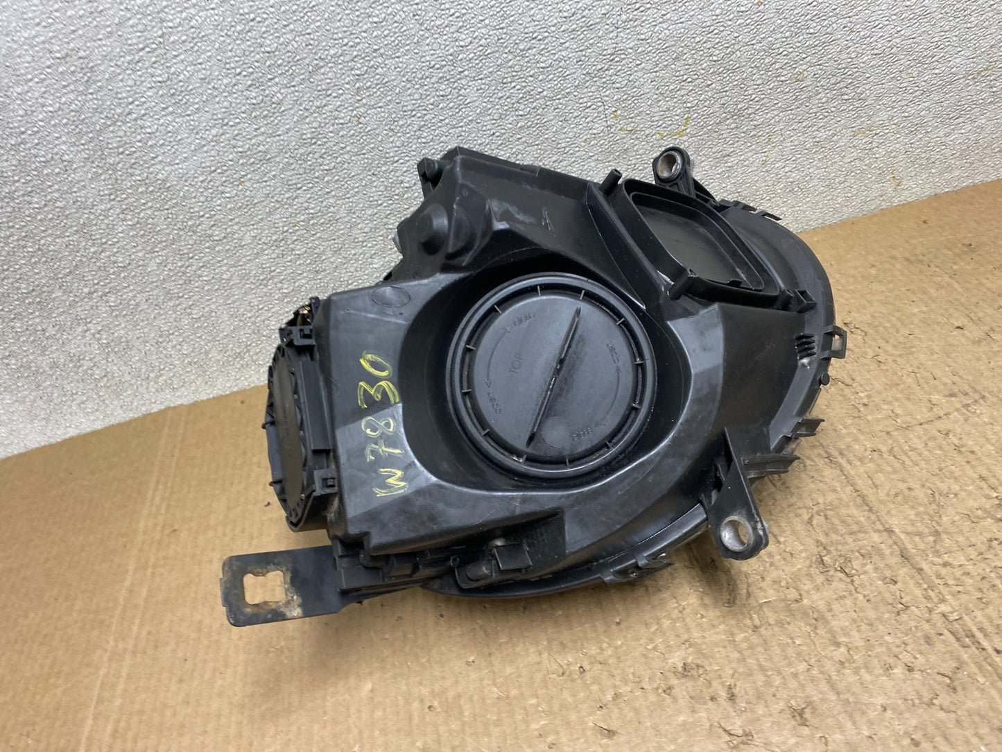 2007 to 2013 Mini Cooper Left Driver Lh Side Headlight Halogen W7830 DW10