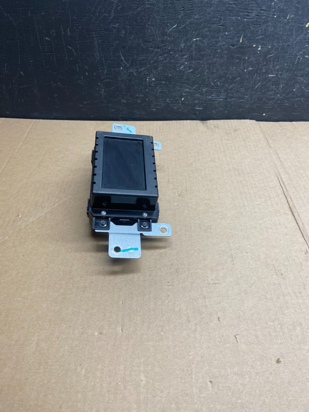 2013 to 2014 Ford Explorer Screen Communication Module DB5T-14B428-AC AE4356 DG1