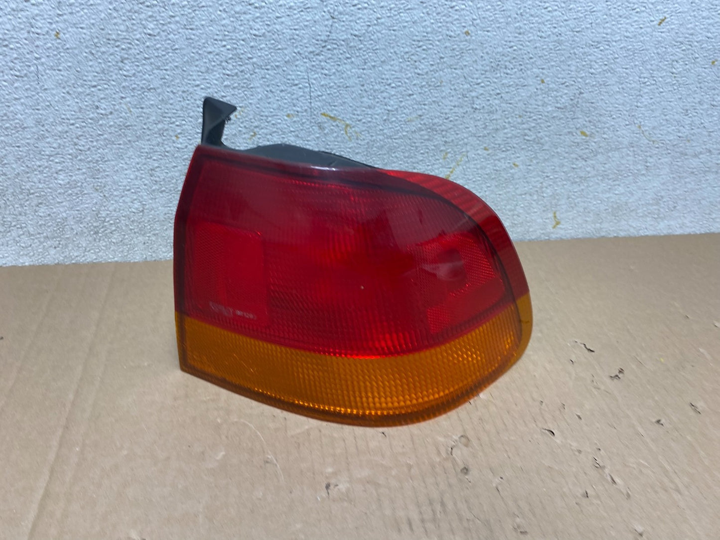 1996 to 1998 Honda Civic Tail Light 2-Door Right Passenger P8894 DW0