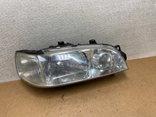 1995 to 1997 Acura TL Driver Side Right Passenger Side Headlight Z69390