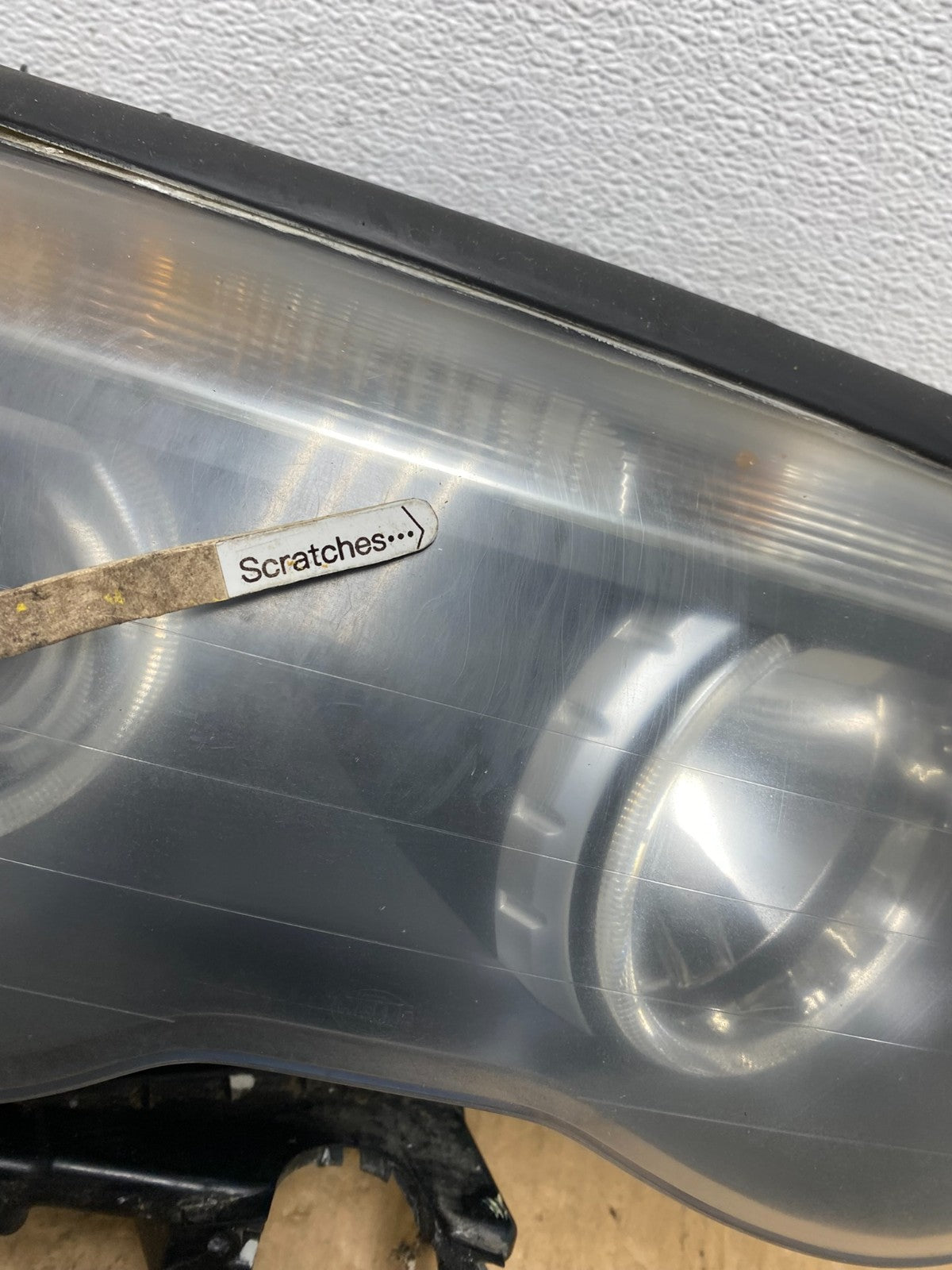 2002 to 2005 BMW 7 Series 745i Xenon Right Passenger Headlight AC7760 DW3