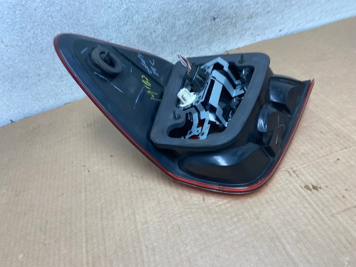 2009 to 2011 Mercedes ML350 ML-Class Left Driver Side LH Tail Light AI6934 LK4