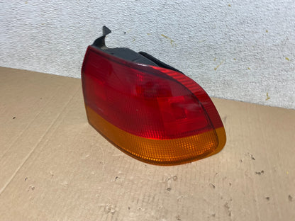 1996 to 1998 Honda Civic Tail Light 2-Door Right Passenger P8894 DW1