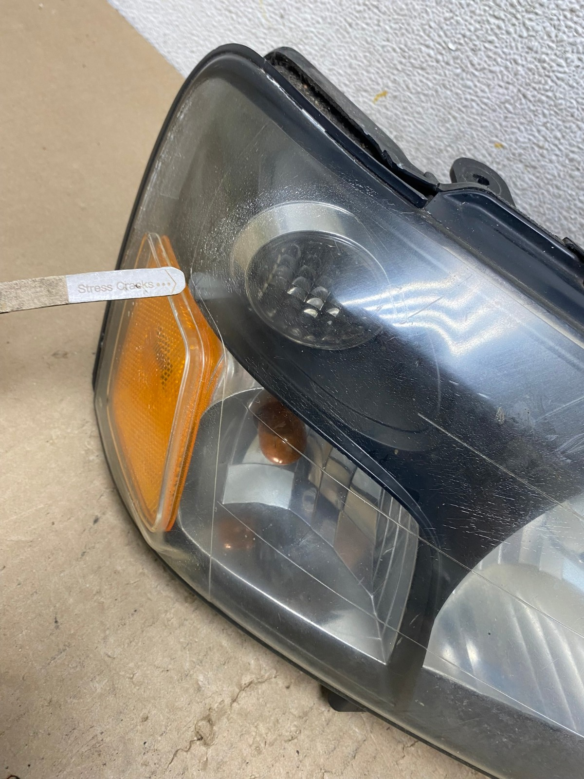 2003 2004 Subaru Forester Right RH Side Headlight Halogen AI2496 LK4