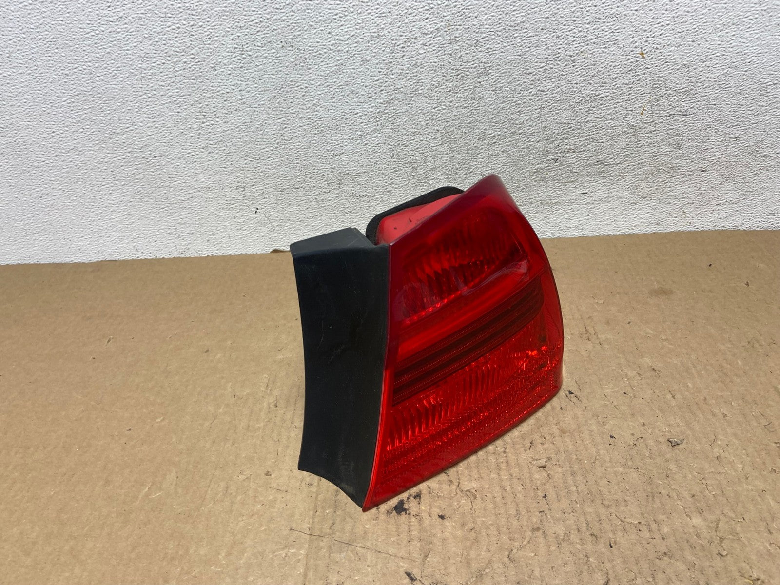 2006 2007 2008 Bmw 328i 3 Series Right Passenger Rh Side Tail Light AF9887 LK2