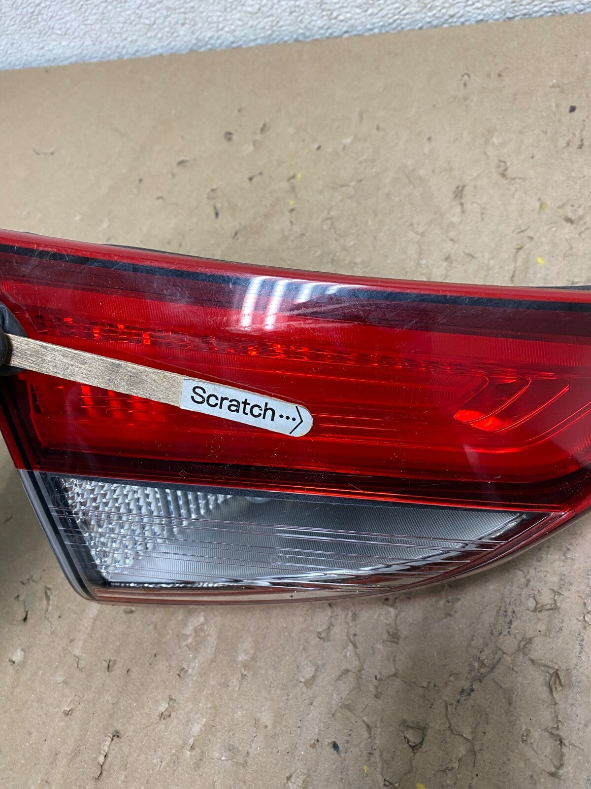 2015 to 2017 Chrysler 200 Sedan Left Driver Side Inner Tail Light Oem i3951 DG4