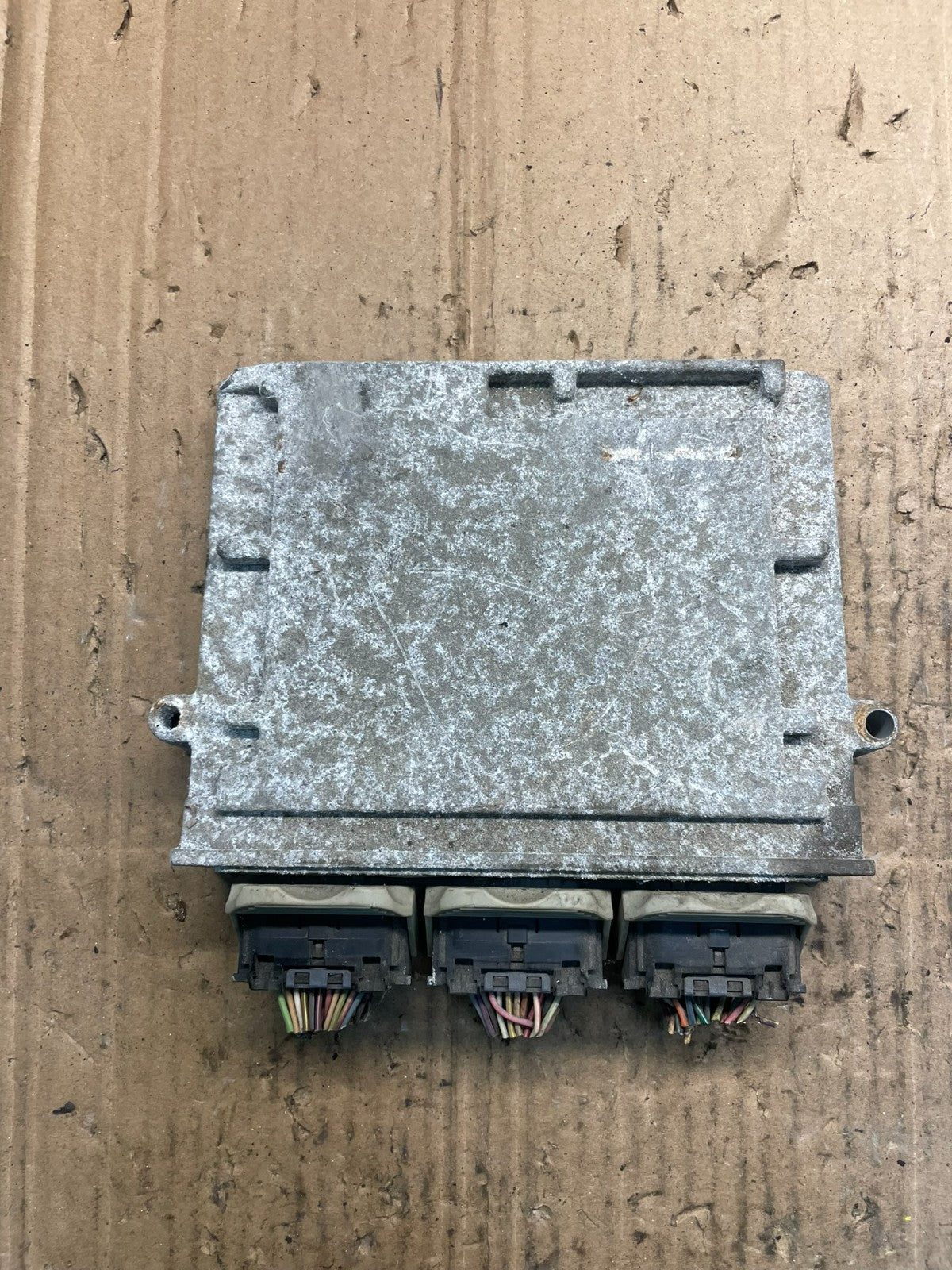 2005 Ford Crown Victoria 4.6L Engine Control ECU Computer Module S4721 DG2