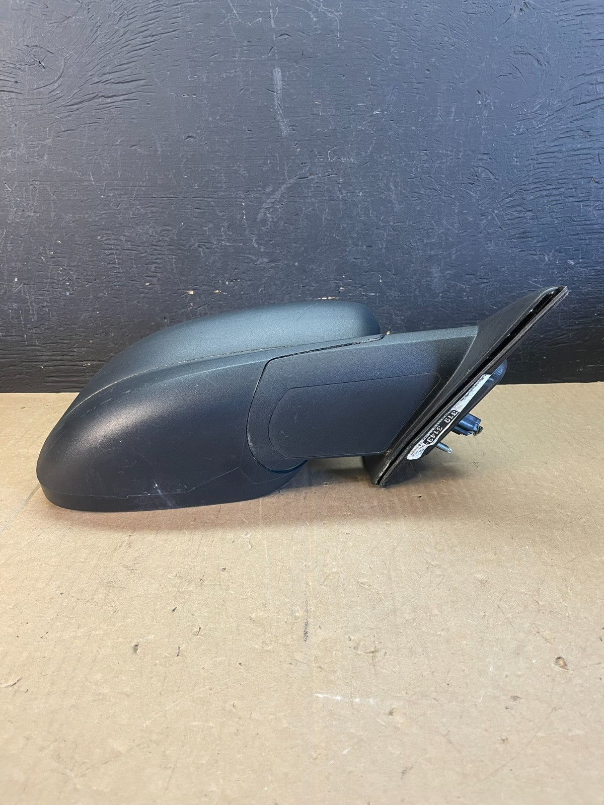 2010 to 2018 Ford Taurus Right Passenger View Door Mirror AD5688 DW3