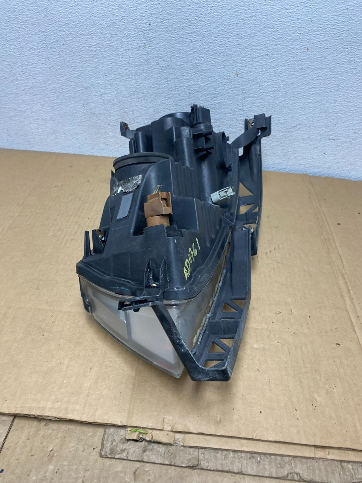 2006-2009 Lincoln MKZ Zephyr Right Passenger Headlight Halogen AD0761 DW7