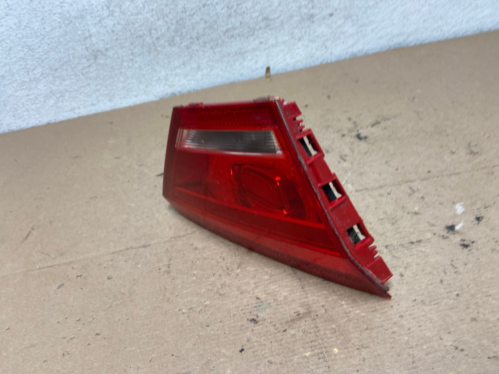 2012 to 2015 Volkswagen Passat Left Driver Lh Inner Tail light AF5085 LK1