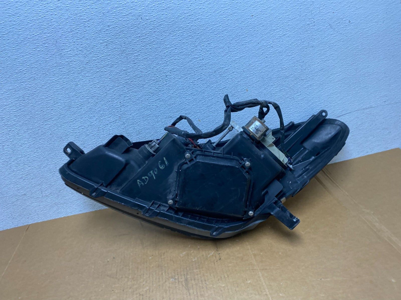 2002 - 2004 Lexus Es300 Es330 Right Passenger Headlight Hid Xenon AD9061 DW9