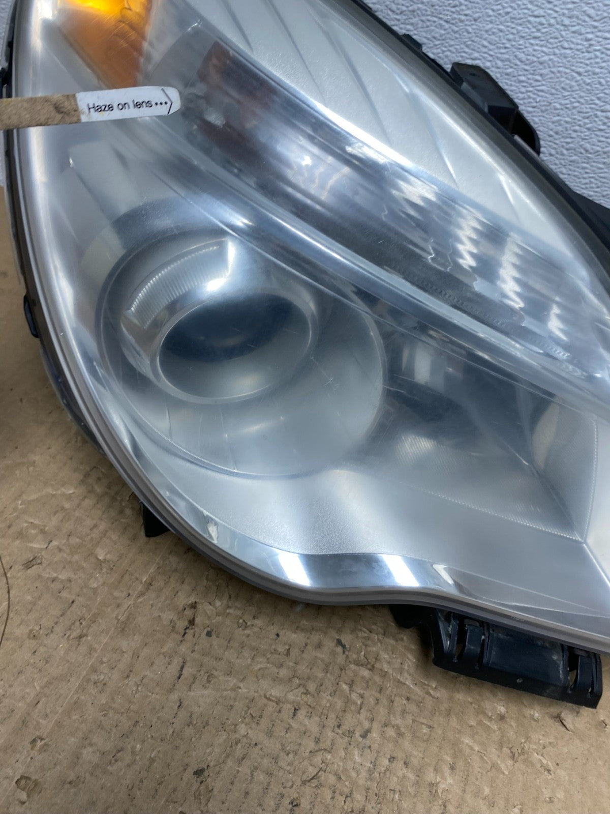 2010-2015 Chevrolet Equinox Right Passenger Halogen Projector Headlight AC39184
