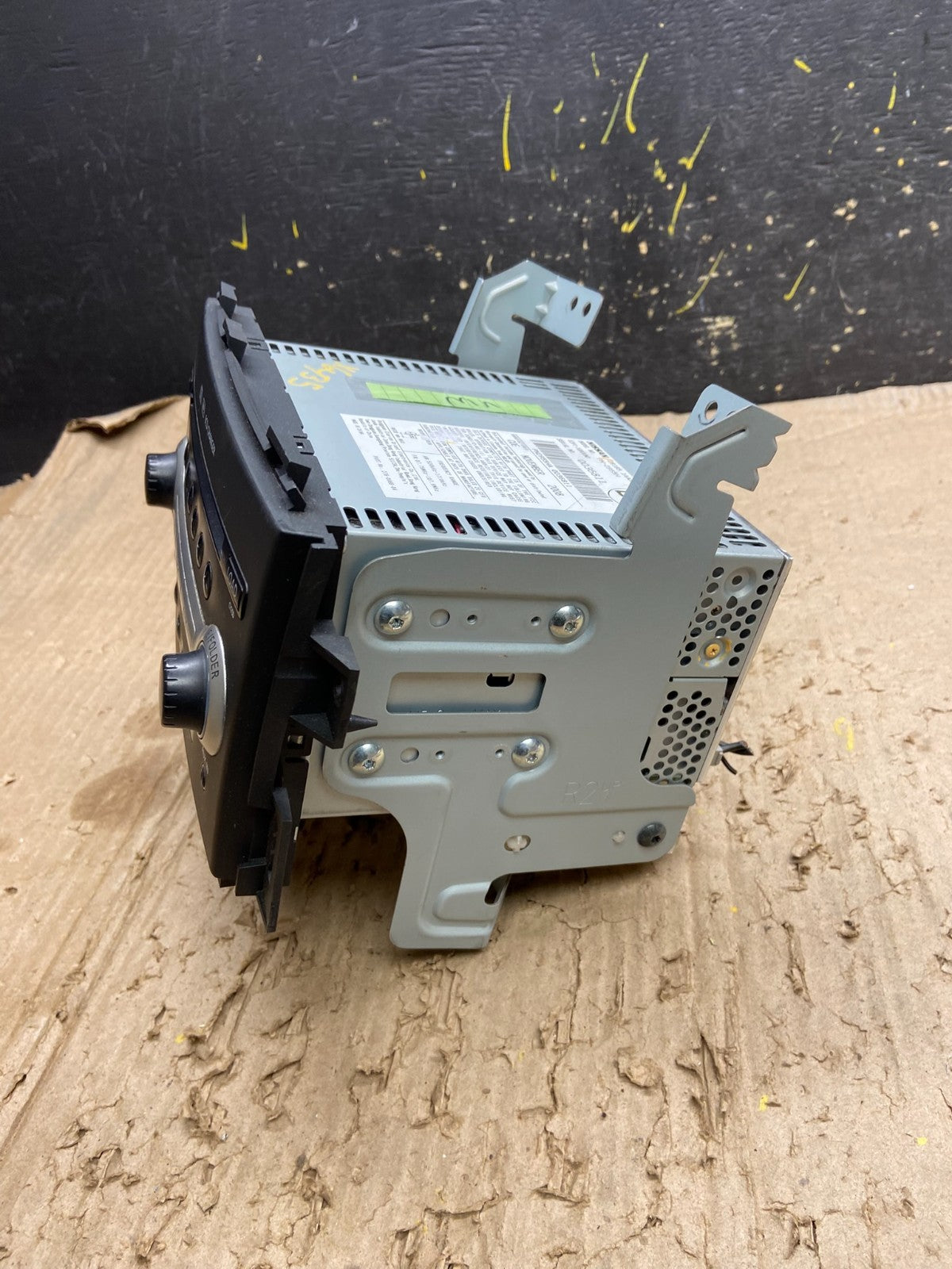 2009-2010 Nissan Murano AM FM Radio 6 CD Control Panel X6435 DG2