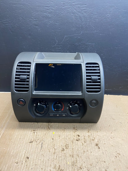 2005-2008 Nissan Xterra Radio A/C Heat Temperature Climate Control OEM ab5792 DG0