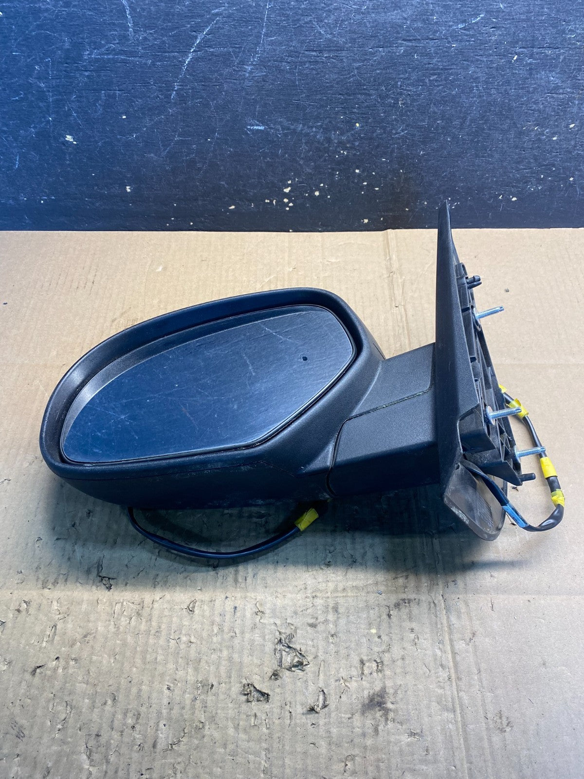 2007 to 2013 Chevrolet Tahoe Silverado Suburban Left Driver Mirror OEM AA7508 MS4