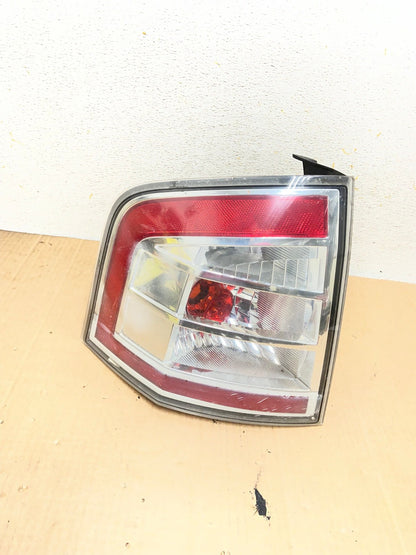 2007 to 2010 Ford Edge Tail light Left Driver Side AI8423 LK0