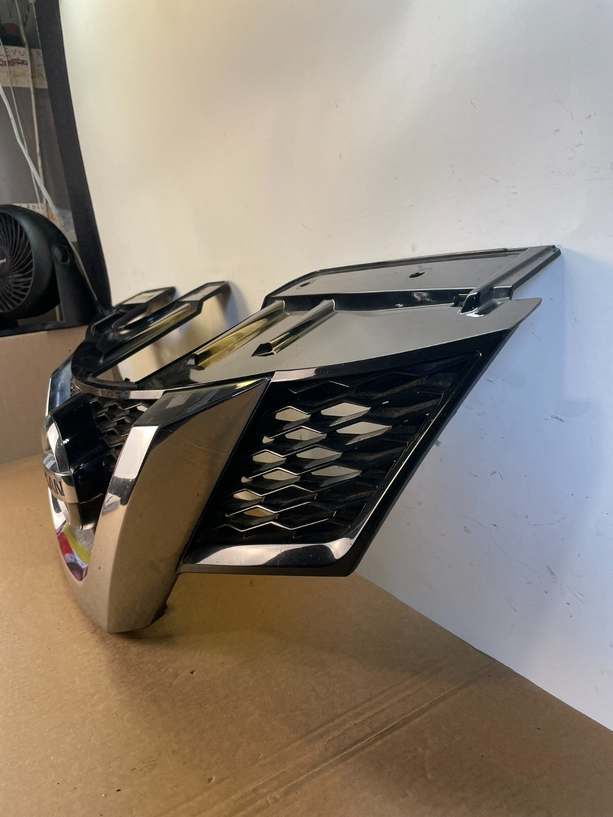 2014 2015 2016 Nissan Rogue Front Upper Chrome Grill Grille AG2889 DG1