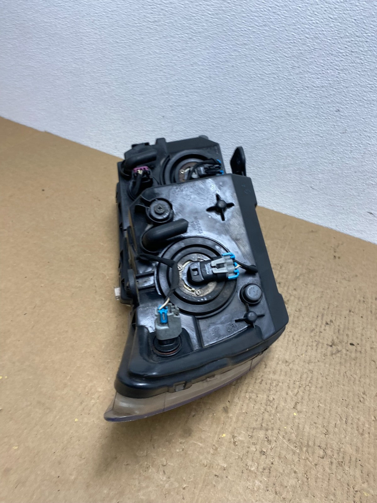 2009 to 2017 Dodge Journey Headlight Left Driver Lh Side Halogen AC1605 DW8