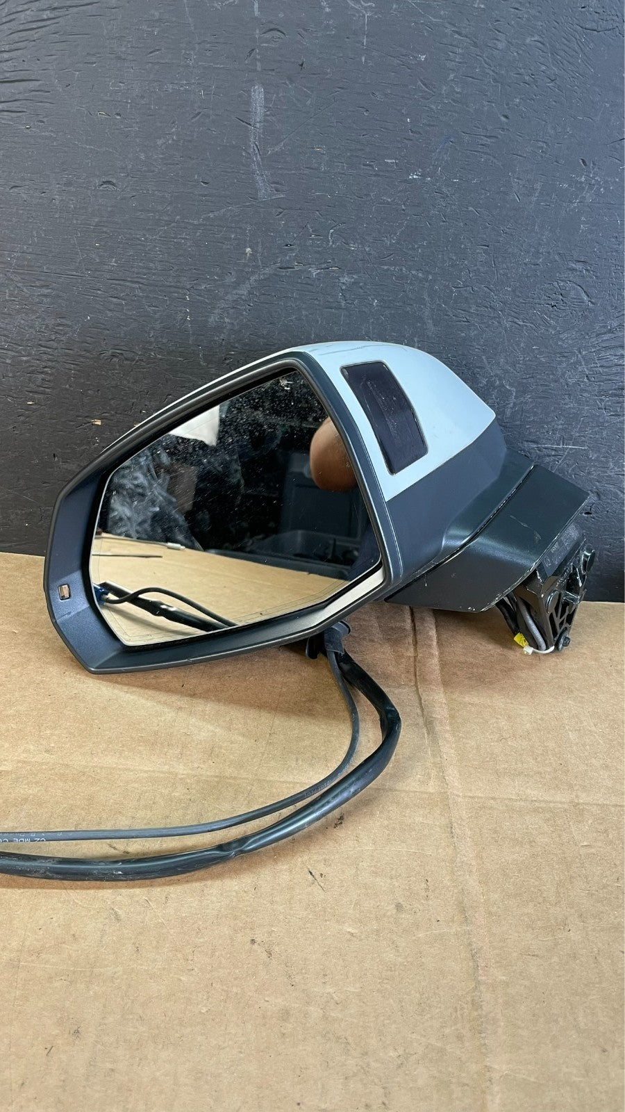 2017 to 2019 Audi Q7 Left Driver Lh Side View Door Mirror AE0904 DG8