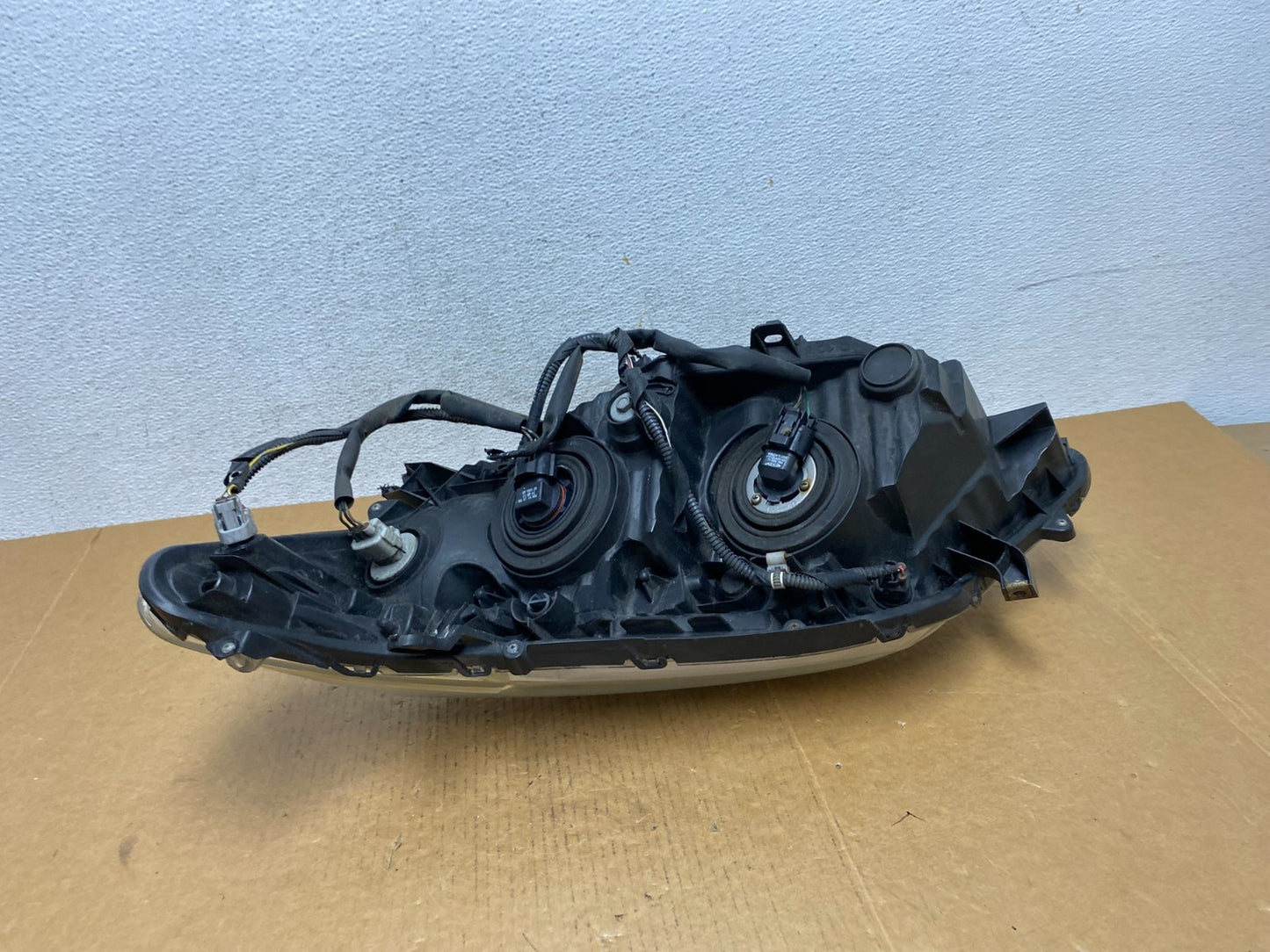 2011-2012 Toyota Avalon Right Passenger RH Xenon HID Headlight AD9166 DG8