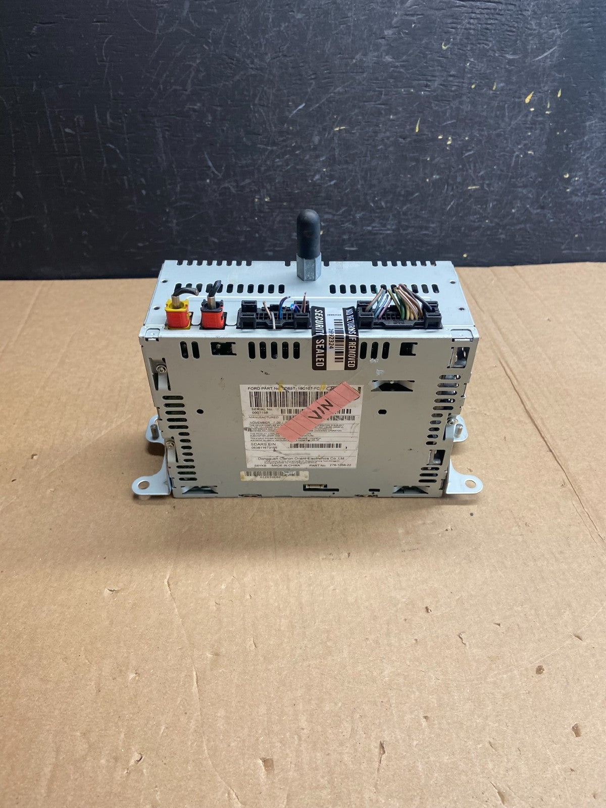2013 to 2014 Ford Explorer Audio Equipment Radio Receiver AM FM CD AE4384 DG3