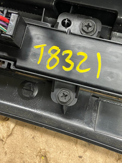 2008 to 2012 Jeep Liberty Dash Climate Temperature Control Radio Bezel T8321 DG6