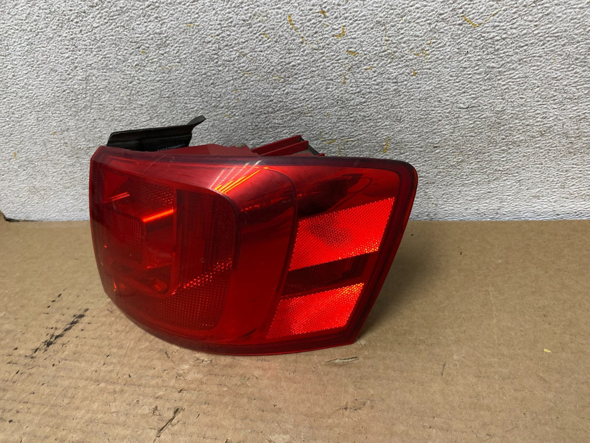 2011 to 2014 Volkswagen Jetta Right Passenger Rh Side Tail Light AH8110 DW2