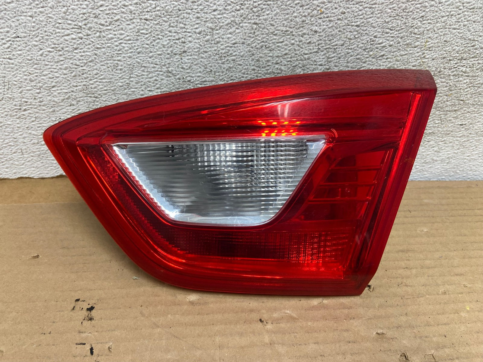 2016 2017 2018 Chevrolet Cruze Right Passinger RH Inner Tail Light AH0594 LK0