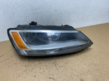 2011 to 2014 Volkswagen Jetta Right Passenger RH Headlight Halogen AG1424 DW0