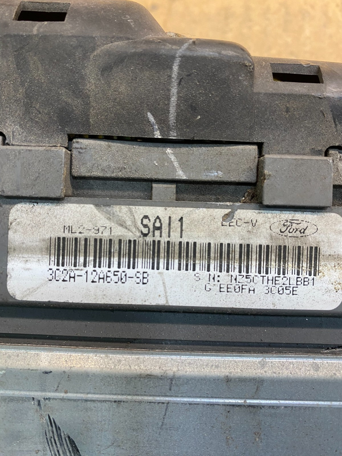 2002 Ford E-Series Van 4.2L Engine Control Module 3c2a-12a650-sb ab3641 DG2