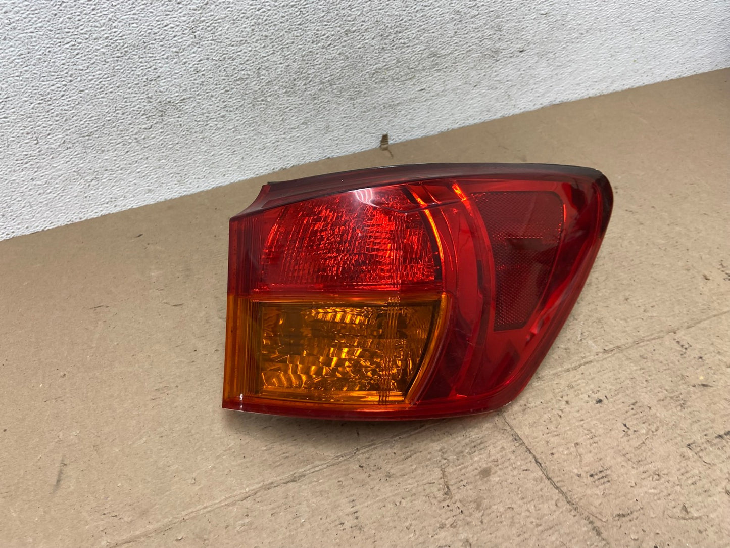 2006-2008 Lexus IS250 Right Passenger Rh Side Outer Tail Light AF5124 LK2