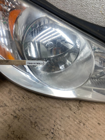 2007 2008 2009 2010 Hyundai Elantra Right Passenger Side Headlight OEM AA9611 DW4