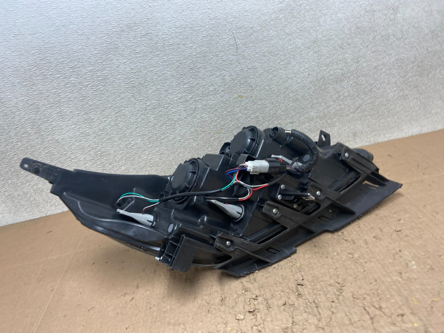 2013 2014 2015 Chevrolet Malibu Headlight Projector Left Driver Side Oem Y49447