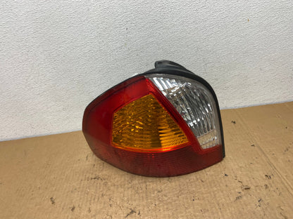 2001 - 2004 Hyundai Santa Fe Left Driver LH Side Tail Light AC8269 LK0