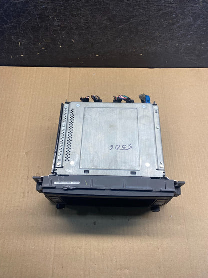 2007 to 2014 Chevrolet GMC Cadillac Radio Navigation Screen Display AH1738 DG5
