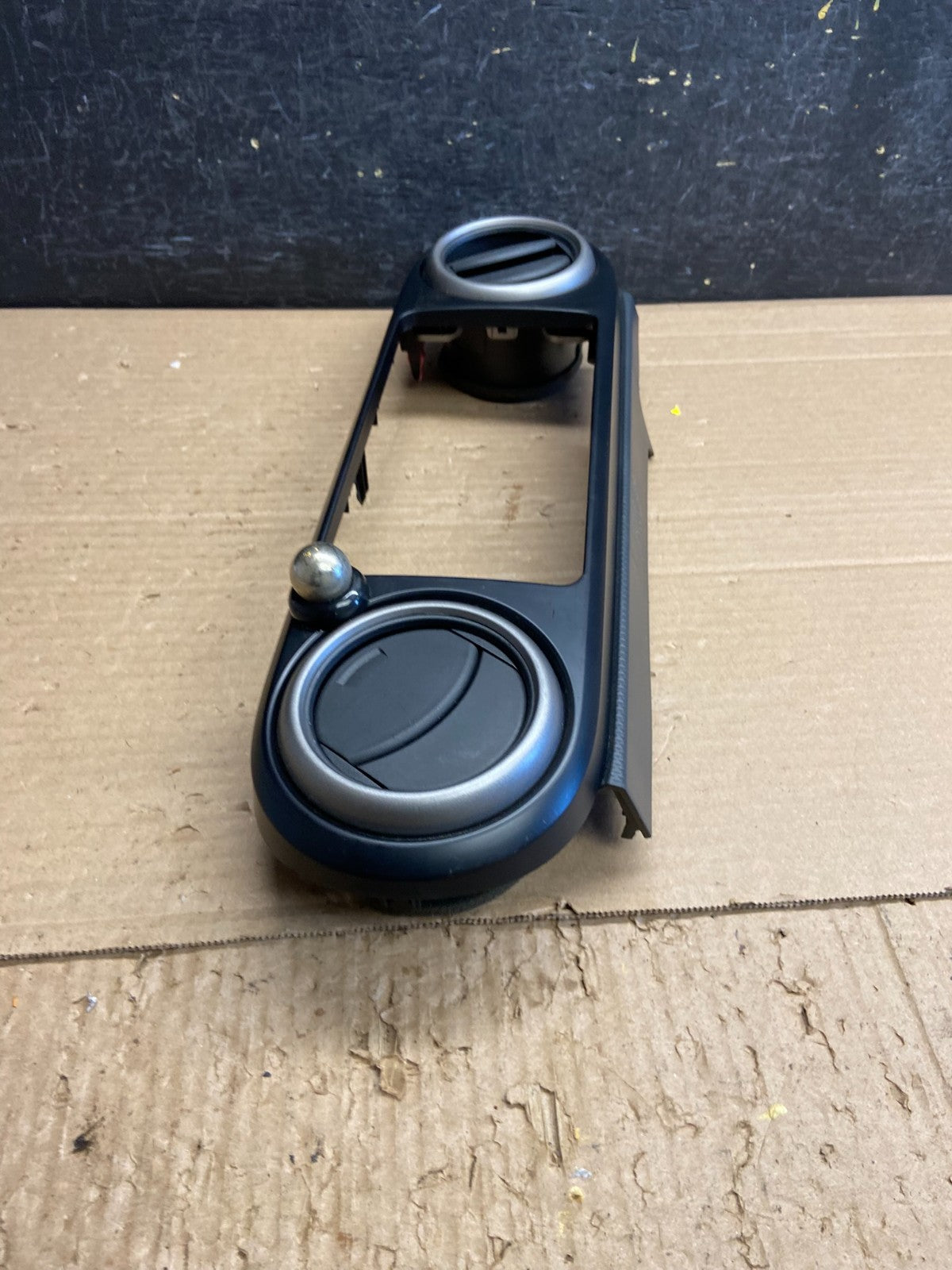 2008-2014 Scion XB Center Console Dash Radio Climate Control Bezel AG0218 DG1
