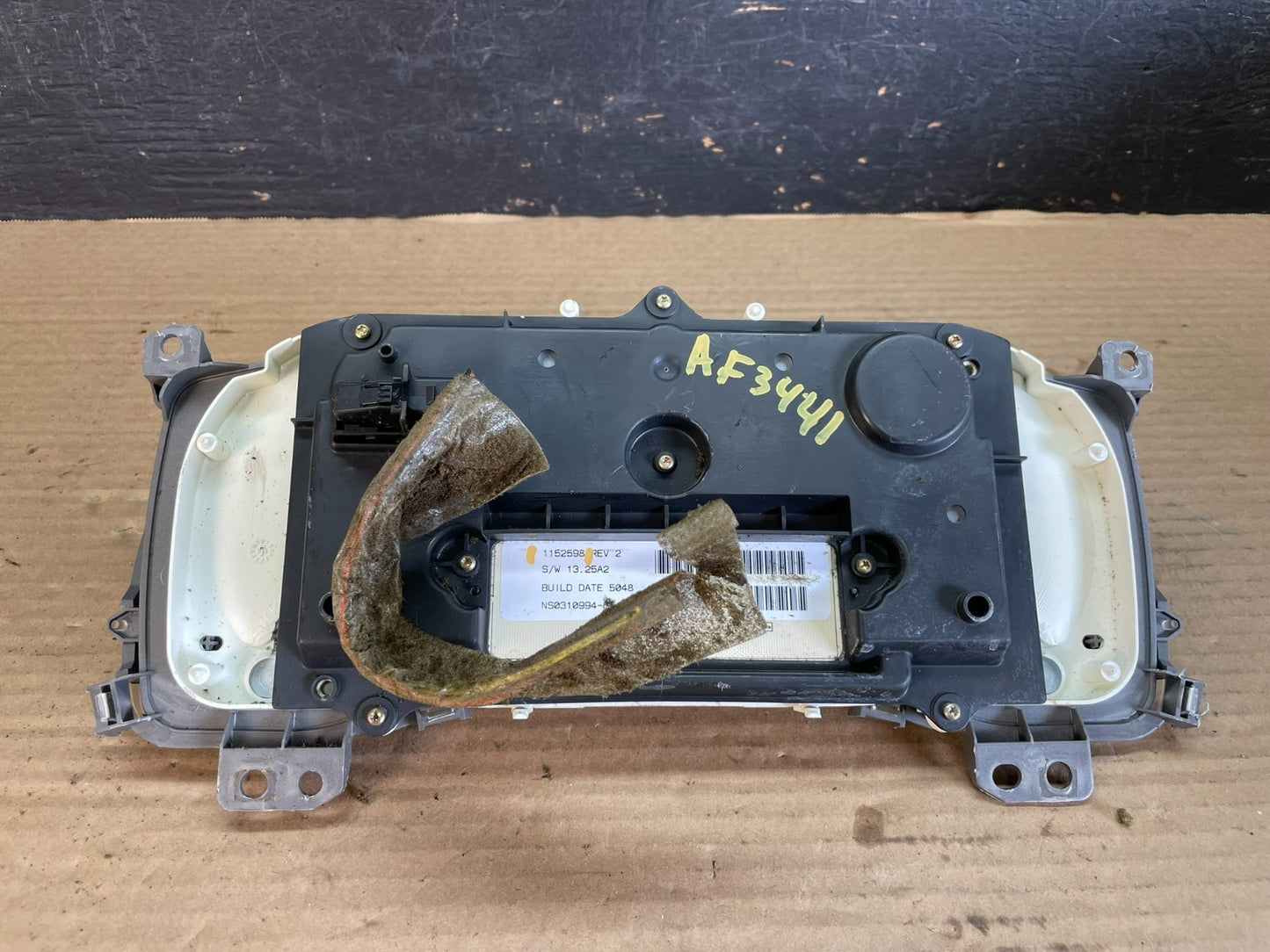 2004 to 2012 Chevrolet Colorado Instrument Cluster Speedometer AF3441 DW6