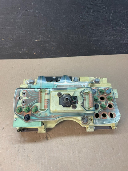 1992 Chevrolet Astro Cluster Gauge Speedometer ECM AE3332 DG8