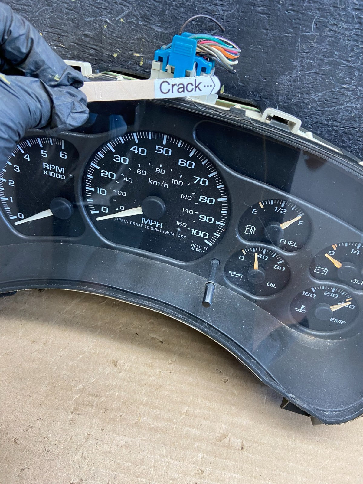 2002 GMC Yukon Speedometer Cluster Gauge AH3843 DG6
