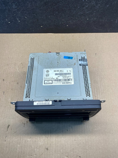 2015 to 2017 Volkswagen Passat Jetta Radio CD Player AM/FM Media AG5985 DG3