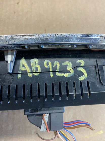2005-2009 Mercedes W209 CLK350 A/C Heater Climate Control Trim OEM AB9233 DG5