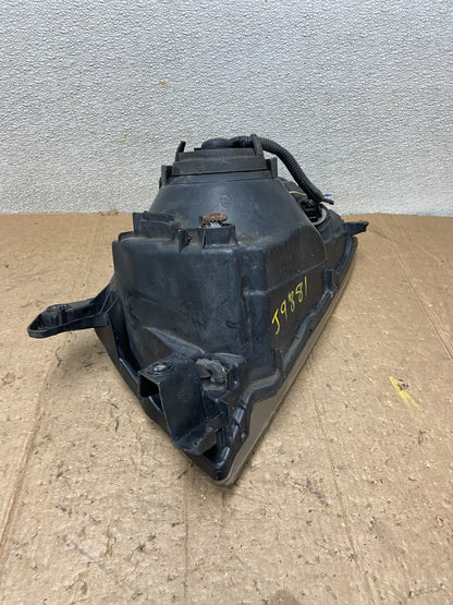 2000 to 2004 Mitsubishi Montero Pajero Right Passenger RH Headlight AA4270 DW5